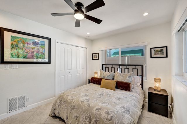 1036 NE 9th Avenue, Fort Lauderdale, FL 33304