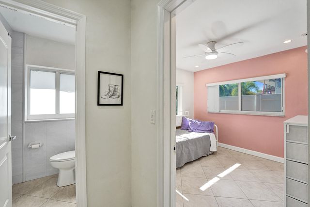 1036 NE 9th Avenue, Fort Lauderdale, FL 33304