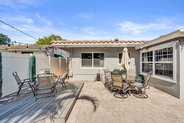 1036 NE 9th Avenue, Fort Lauderdale, FL 33304