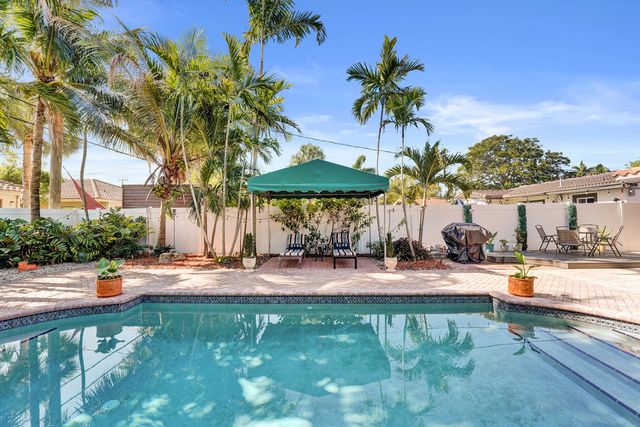 1036 NE 9th Avenue, Fort Lauderdale, FL 33304