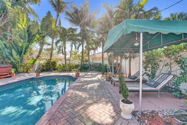 1036 NE 9th Avenue, Fort Lauderdale, FL 33304