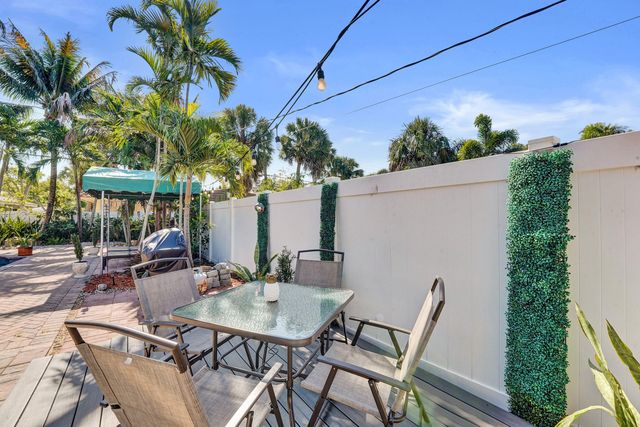 1036 NE 9th Avenue, Fort Lauderdale, FL 33304