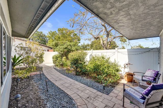 1036 NE 9th Avenue, Fort Lauderdale, FL 33304