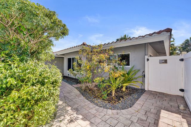 1036 NE 9th Avenue, Fort Lauderdale, FL 33304