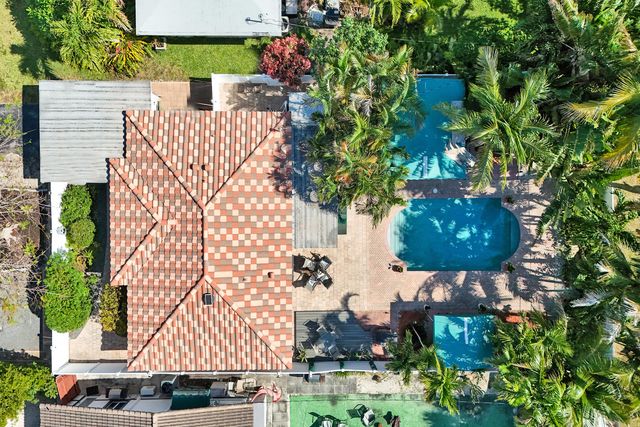 1036 NE 9th Avenue, Fort Lauderdale, FL 33304