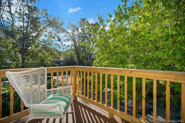 17 Wood Court A, Tarrytown, NY 10591