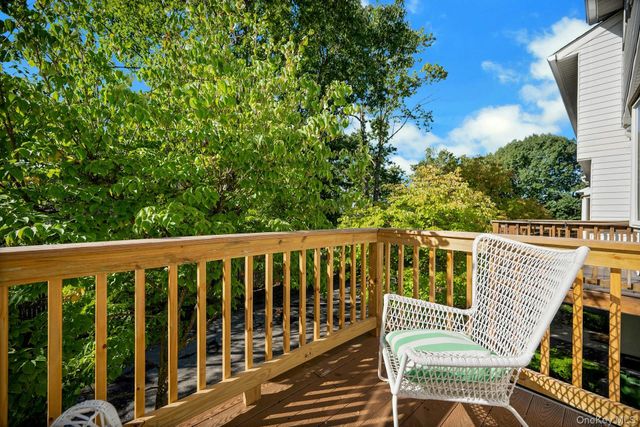 17 Wood Court A, Tarrytown, NY 10591