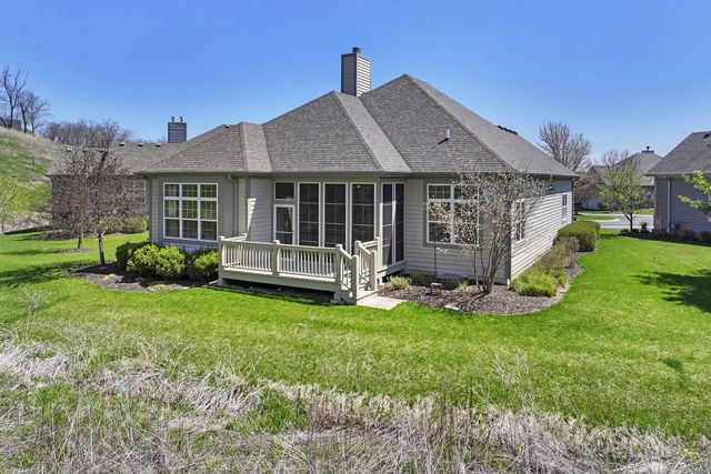 120 Lake Vista COURT, Fontana, WI 53125