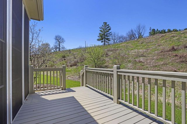 120 Lake Vista COURT, Fontana, WI 53125