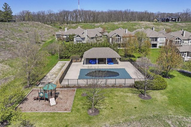 120 Lake Vista COURT, Fontana, WI 53125