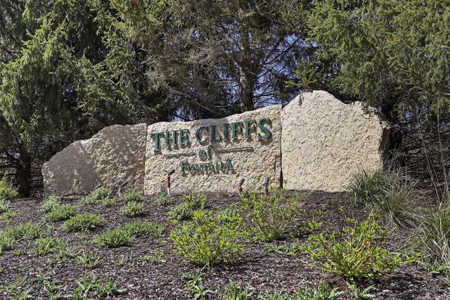 120 Lake Vista COURT, Fontana, WI 53125