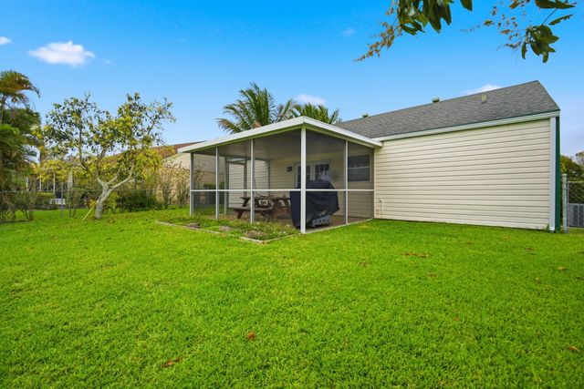 8654 Indian River Run S, Boynton Beach, FL 33472