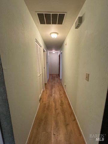 424-B Mason St, Healdsburg, CA 95448