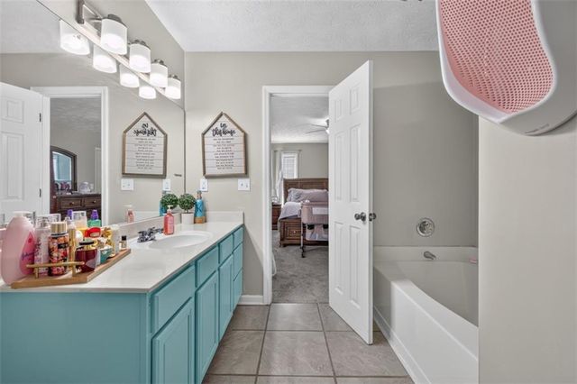 470 Hammond Road, Statham, GA 30666