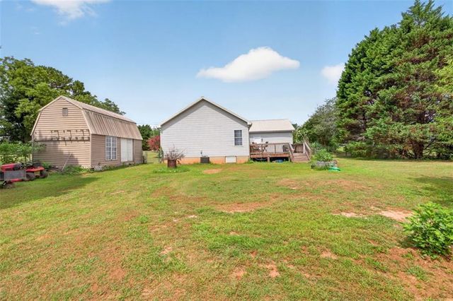 470 Hammond Road, Statham, GA 30666