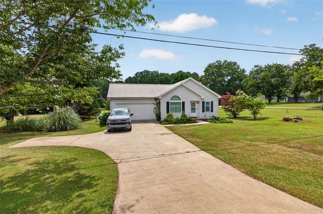 470 Hammond Road, Statham, GA 30666