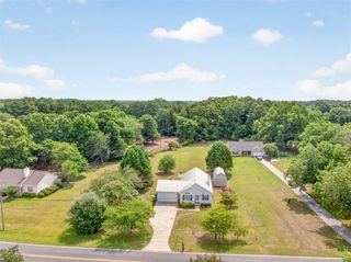 470 Hammond Road, Statham, GA 30666