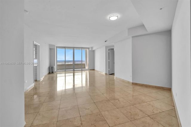 848 Brickell Key Dr 2602, Miami, FL 33131
