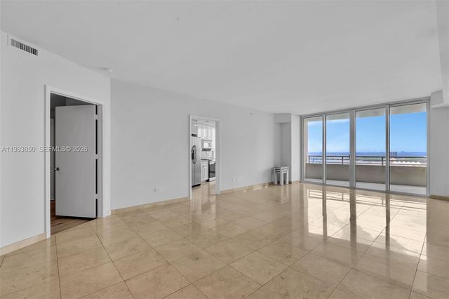 848 Brickell Key Dr 2602, Miami, FL 33131
