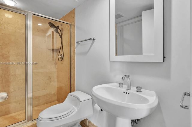 848 Brickell Key Dr 2602, Miami, FL 33131