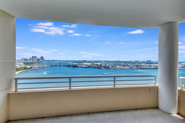848 Brickell Key Dr 2602, Miami, FL 33131
