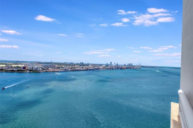 848 Brickell Key Dr 2602, Miami, FL 33131