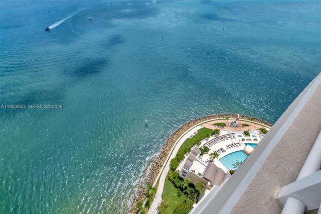 848 Brickell Key Dr 2602, Miami, FL 33131