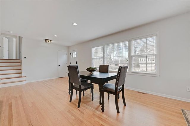 6001 W 101st Terrace, Overland Park, KS 66207