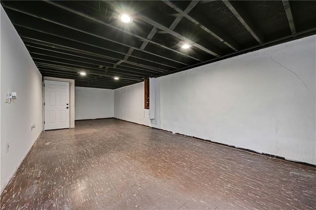 6001 W 101st Terrace, Overland Park, KS 66207