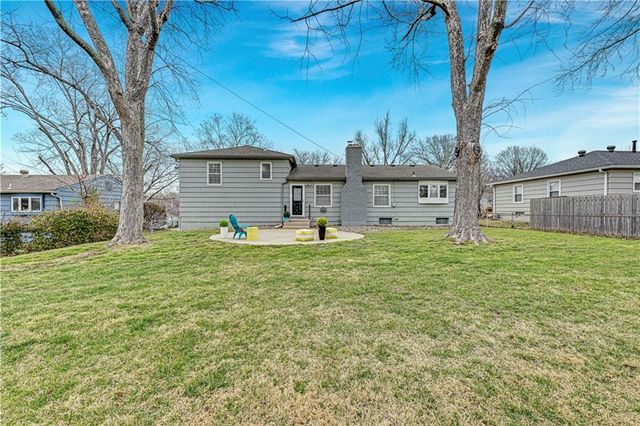 6001 W 101st Terrace, Overland Park, KS 66207
