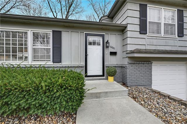 6001 W 101st Terrace, Overland Park, KS 66207