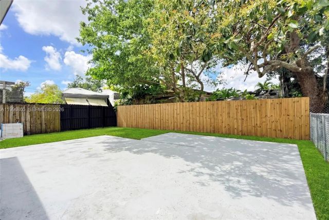 4750 NW 21st Ave, Miami, FL 33142