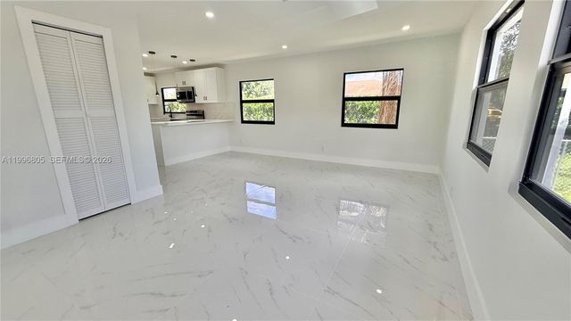 4750 NW 21st Ave, Miami, FL 33142