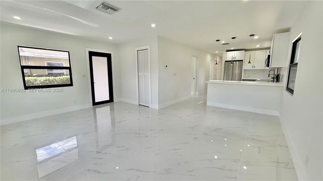 4750 NW 21st Ave, Miami, FL 33142