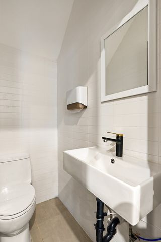 230 VAN BRUNT Street, New York City, NY 11231