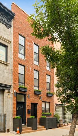 230 VAN BRUNT Street, New York City, NY 11231