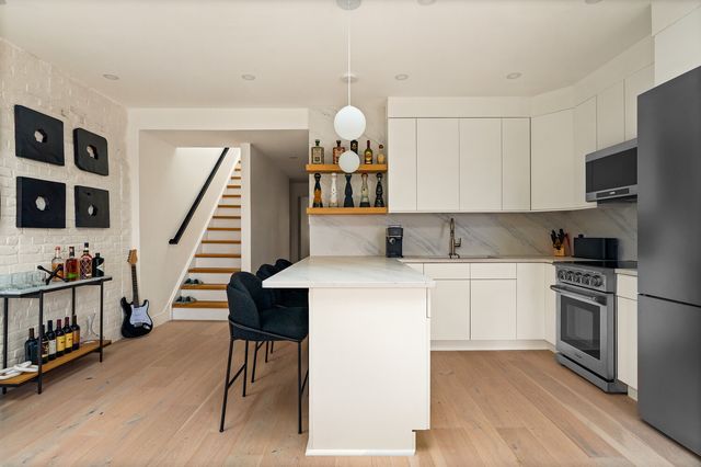 230 VAN BRUNT Street, New York City, NY 11231