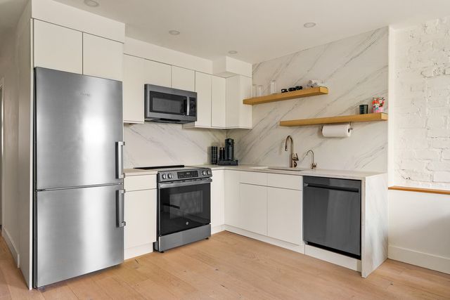 230 VAN BRUNT Street, New York City, NY 11231