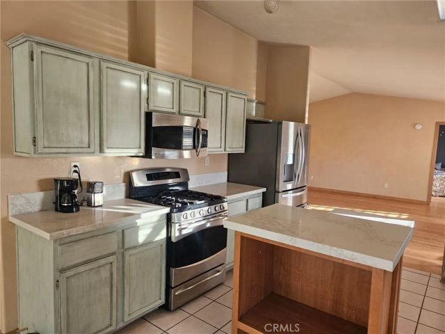 32743 Lydia Jane, Homeland, CA 92548