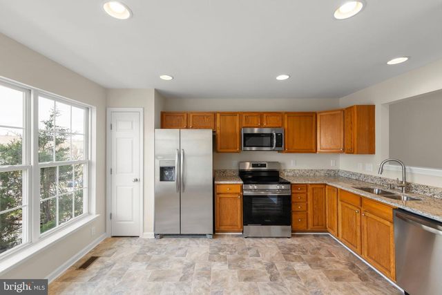 1010 PENDLETON LN, Strasburg, VA 22657