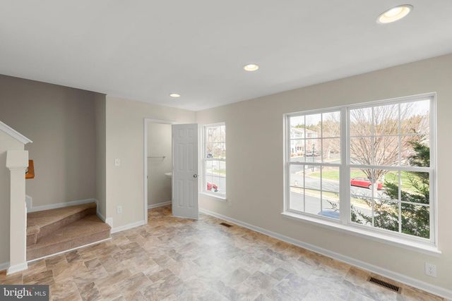 1010 PENDLETON LN, Strasburg, VA 22657