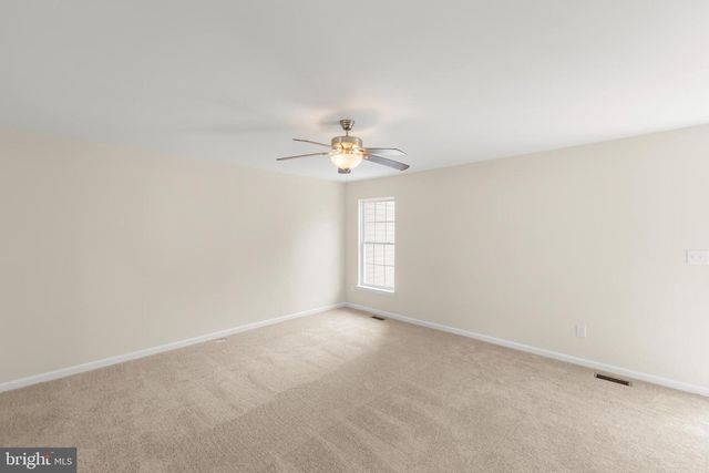 1010 PENDLETON LN, Strasburg, VA 22657