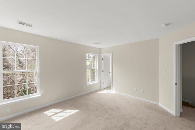 1010 PENDLETON LN, Strasburg, VA 22657