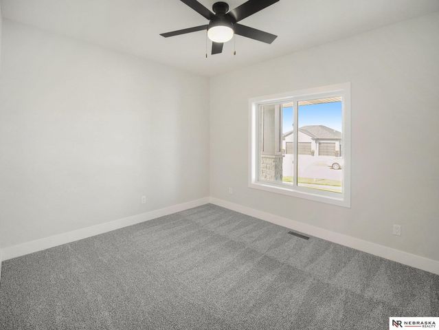 1036 Kantor Lane, Hickman, NE 68372