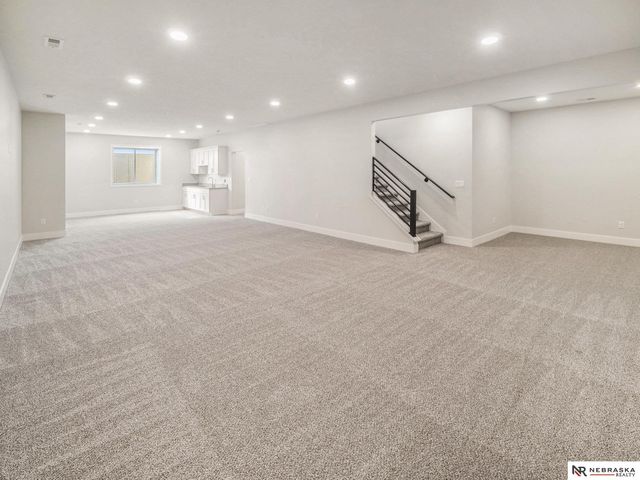 1036 Kantor Lane, Hickman, NE 68372