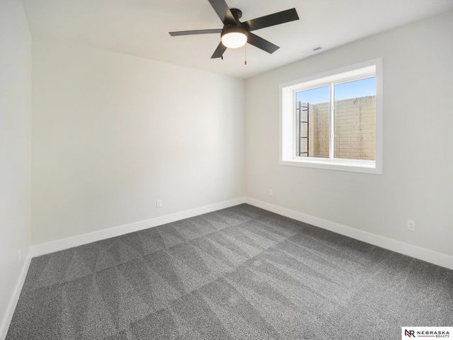 1036 Kantor Lane, Hickman, NE 68372