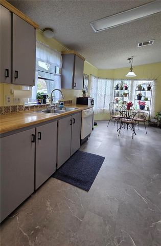 25040 BETTON HILL, Leesburg, FL 34748