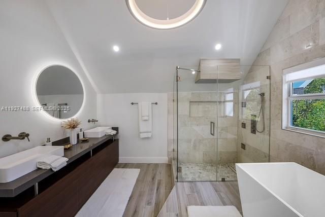 202 Mahogany Dr, Key Largo, FL 33037