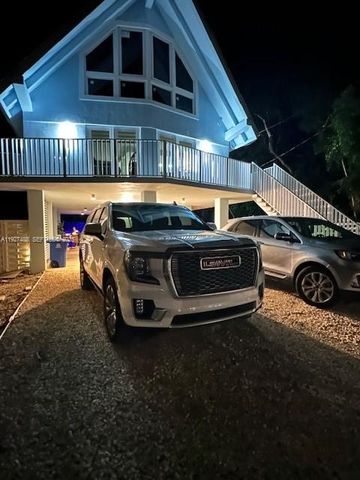 202 Mahogany Dr, Key Largo, FL 33037