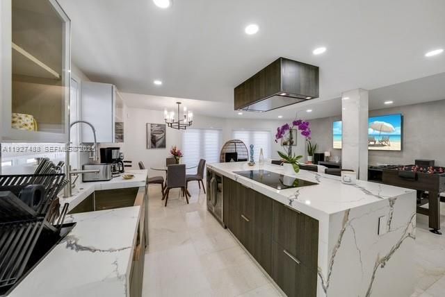 202 Mahogany Dr, Key Largo, FL 33037